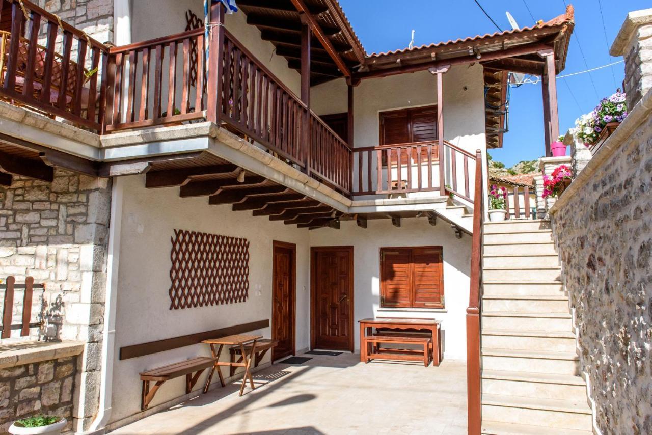 Δημητσανασ Τοποσ Νύμφη Αγνώ Apartamento Dimitsana Exterior foto