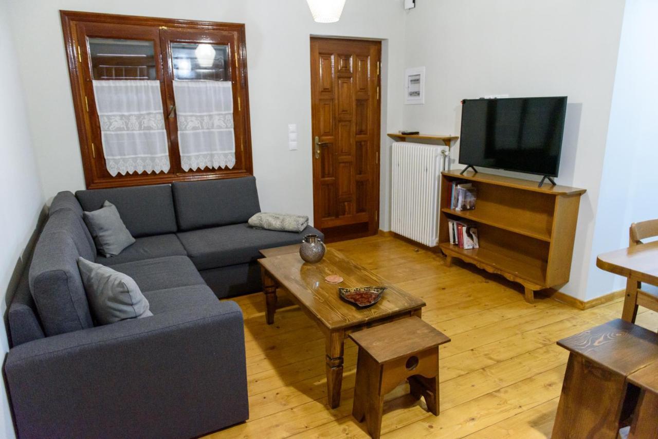 Δημητσανασ Τοποσ Νύμφη Αγνώ Apartamento Dimitsana Exterior foto